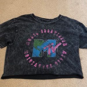 MTV Cropped Graphic Tee